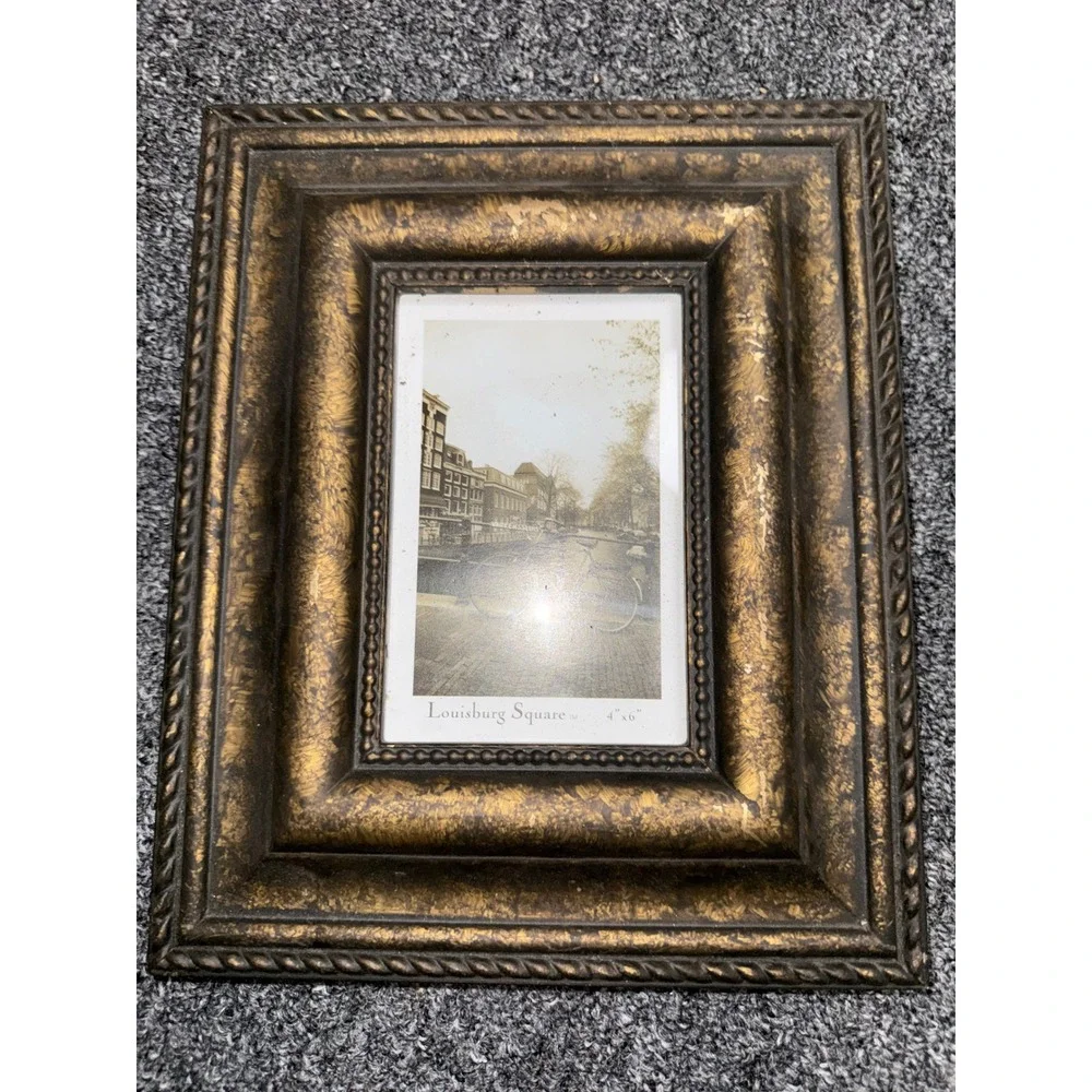 Louisburg Square 4x6 Picture Frame Ornate Distressed Gold Tone Antique Style